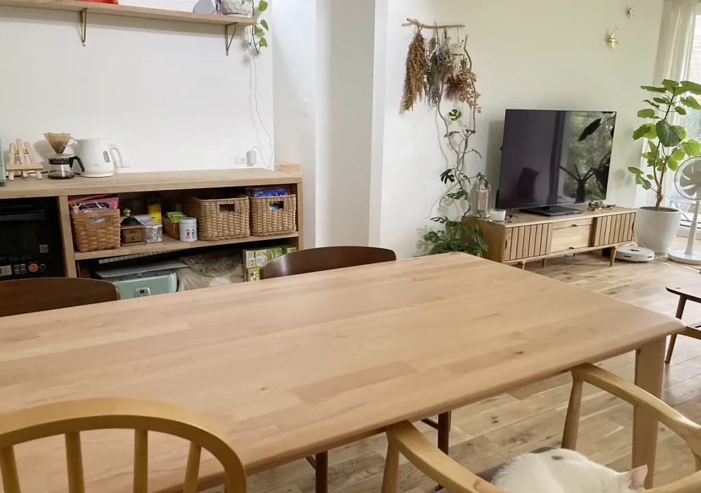ニトリのダインングテーブル/Nコレクション T-01 180 NA（天然木／ピーチ［ブナ］）口コミ／インプレ／北欧テイスト家具／ナチュラル