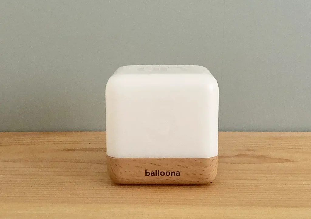 寝室ライト/balloonaの「Sova」/ベッド脇/自動消灯タイマー付き/寝落ち安心ひっくり返すだけでオンオフ?LED暖色授乳/リラックス/簡単操作