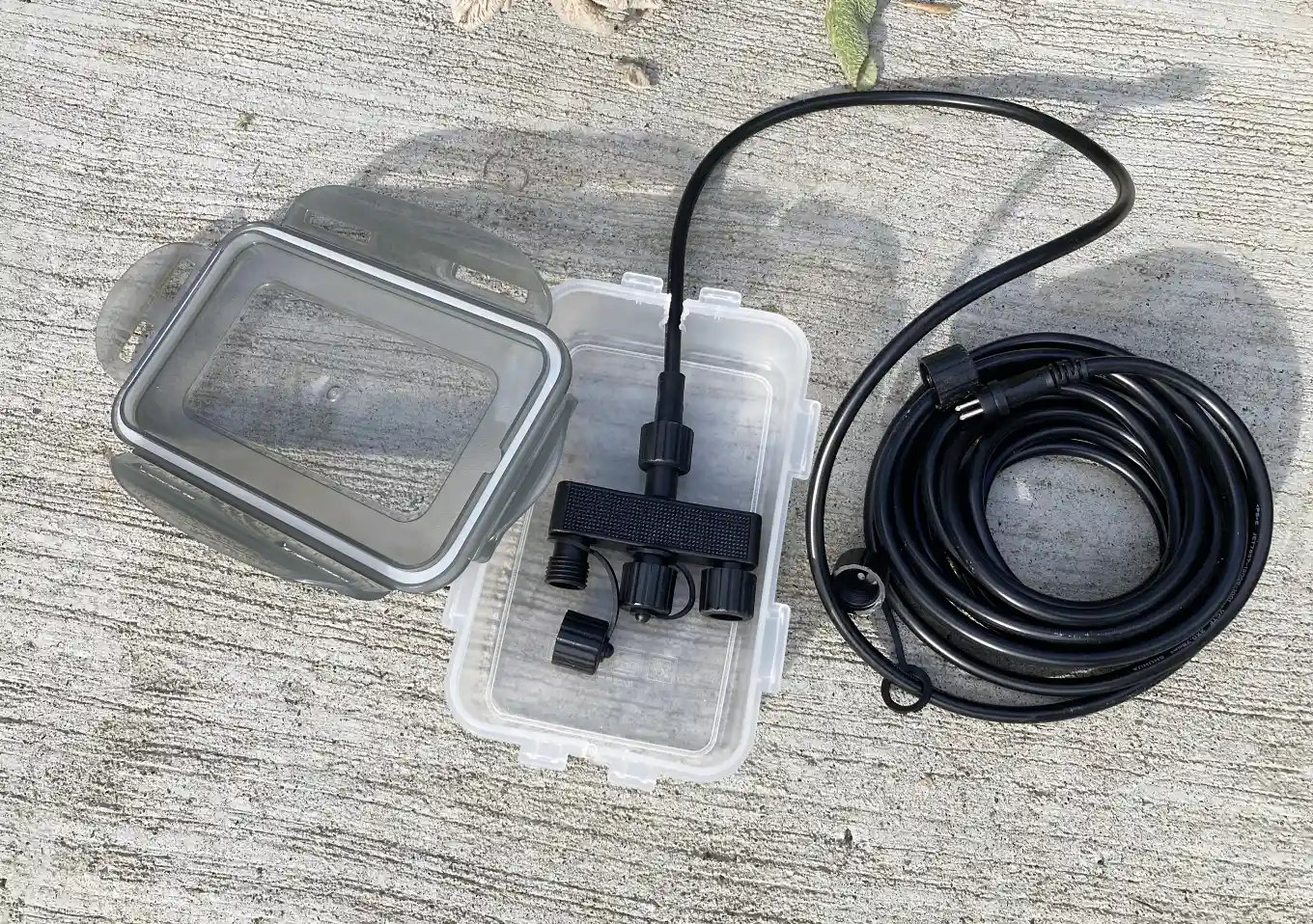 ガーデンライト【外構DIY】ひかリノベーション／配線方法（延長コネクターの保護）ダイソー「木のひかり」「壁のひかり」「地のひかり」「間のひかり」