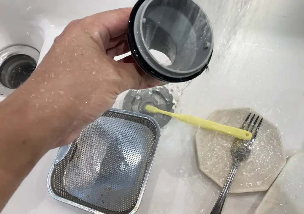 メンテナンスが簡単！TOTOのシステムキッチン「ザ・クラッソ」/排水トラップ直し方／詰まり工具不要/掃除便利/キッチン